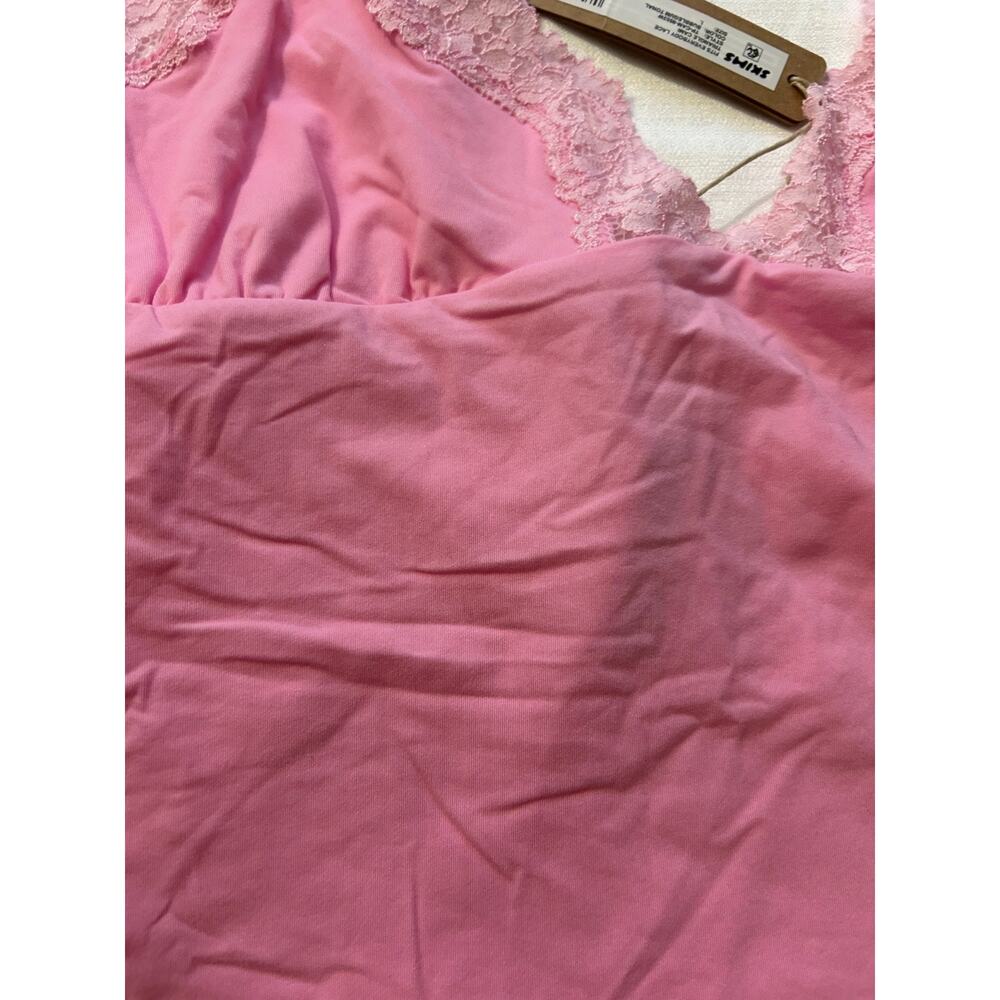 Skims NWT Fits Everybody Lace Triangle Cami Bubblegum Tonal Size Large - Picture 4 of 6